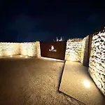 'e Petri كيارامونتي غولفي